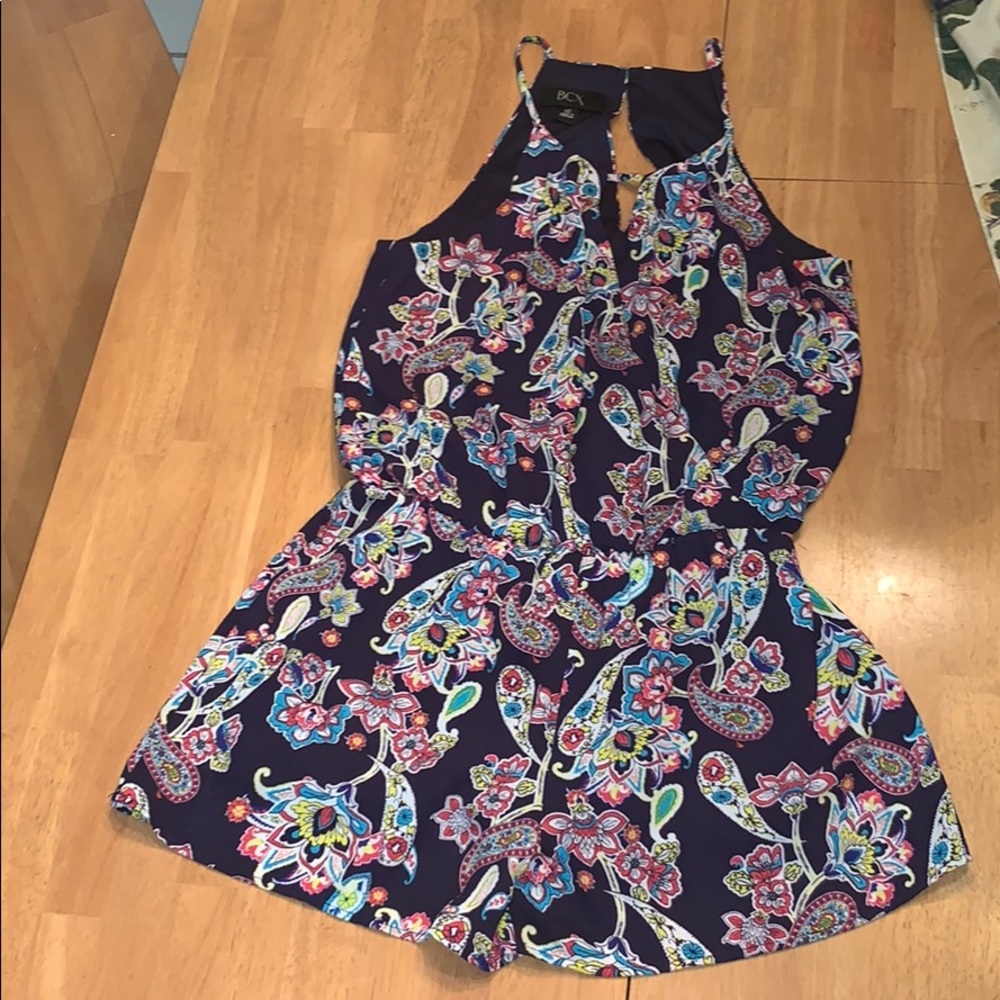 Floral spaghetti string romper!